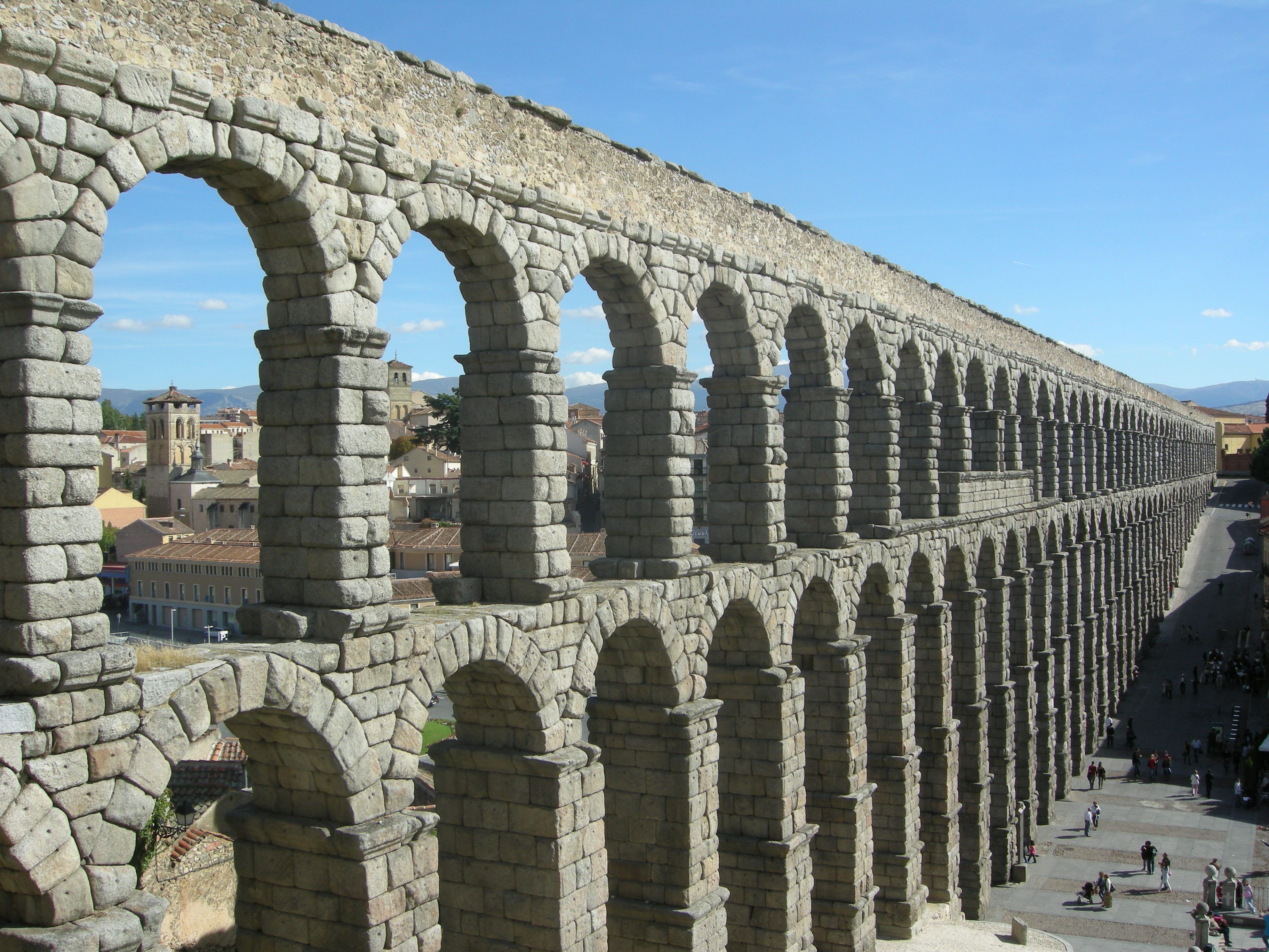 Aqueduc-de-Segovia-echange-de-maison-HomeExchange