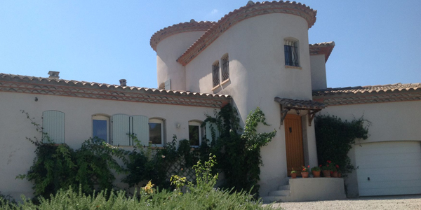 comm653_600x300_should_Eva1