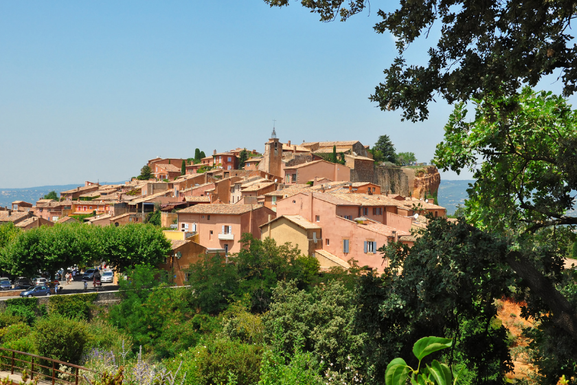 Visiter-en-famille-le-Languedoc-Roussillon-hebergement-echange-maison