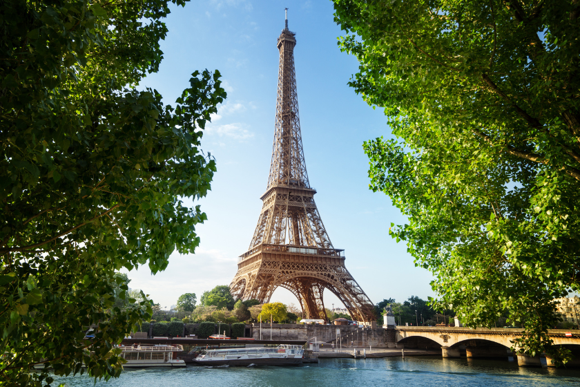 Que faire un week end en amoureux à Paris les sites romantiques incontournables