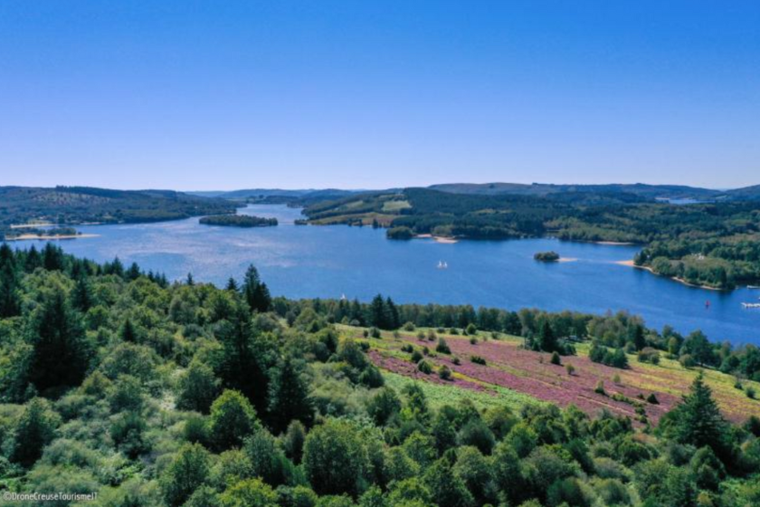 plus beaux lacs France Baignade Lac de Vassiviere Limousin
