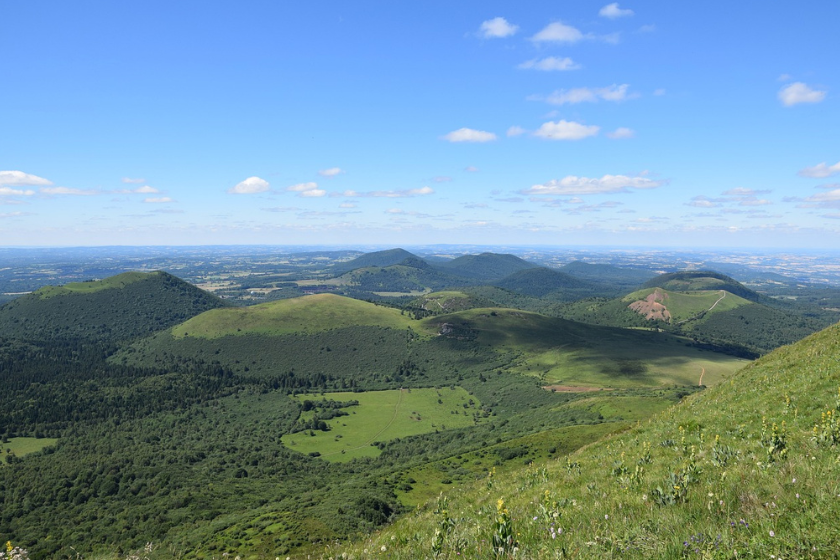 ou aller dans le massif central en été