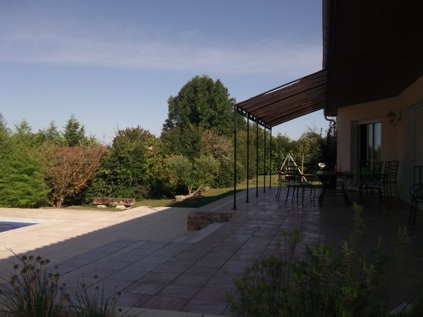 Belle maison  à la campagne avec piscine, France