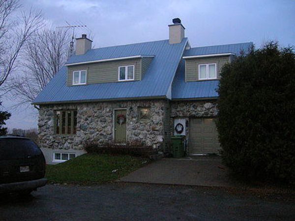 Maison a la campagne près de Montréal / Country house near Montréal Recherchons  Edimbourg, Ecosse