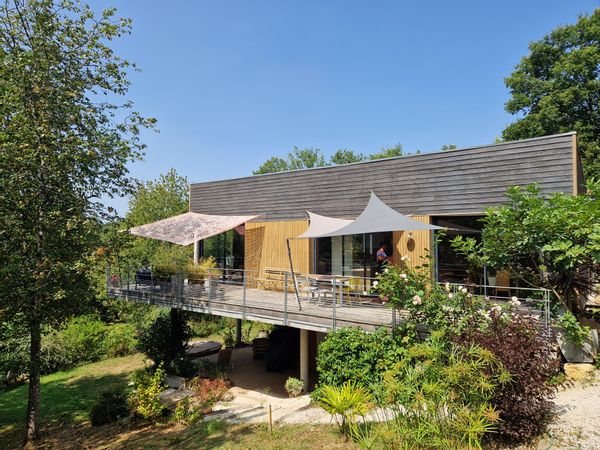Maison d'architecte en Dordogne avec spa nordique (Echange possible octobre et avril)