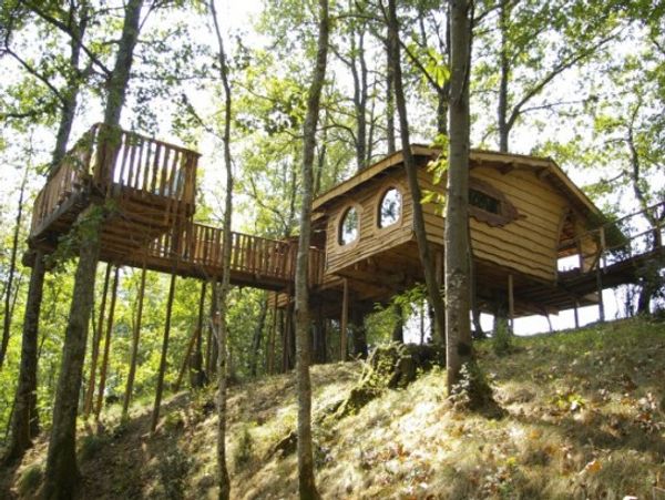 Cabane perchée à Trouley-Labarthe, France