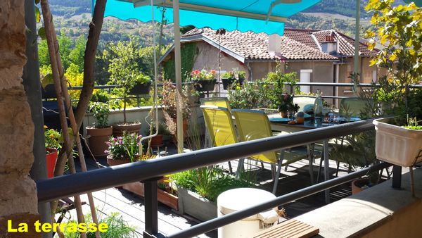 Bienvenue dans l'appartement de Claire et Laurent