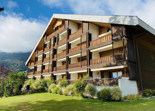 Appartement lumineux au cœur de Villars-sur-Ollon, station de ski familiale, vue sur les Alpes