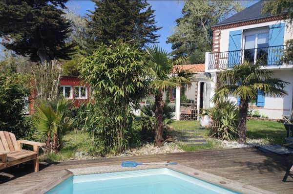 Jolie maison 1900 à 10 km de la mer (été 2026 complet)