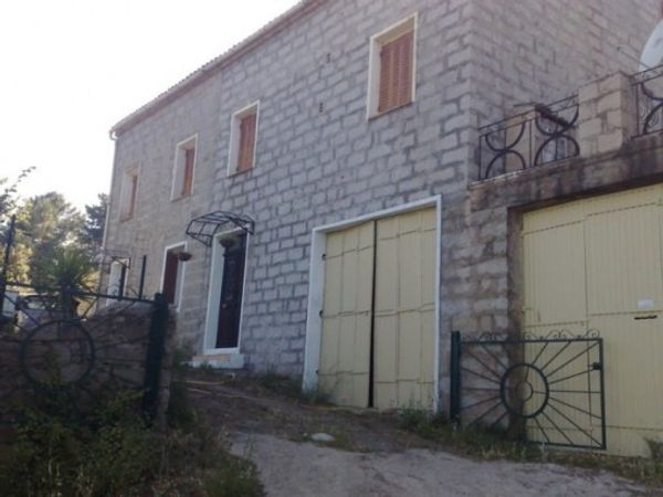 Appart proche Porto-Vecchio. pas d’échange en 2025
