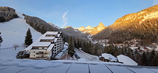 Family SKI and HIKING in the SWISS ALPS - 25 minutes from Lake Leman