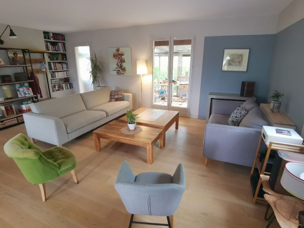 Évasion en Beaujolais : notre grande et jolie maison avec salle de cinéma !