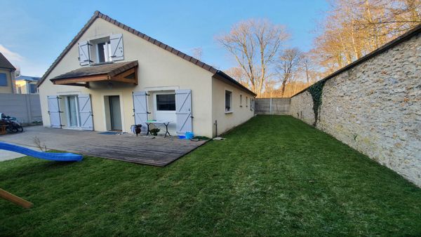 Maison en bord de forêt proche de Versailles & Paris