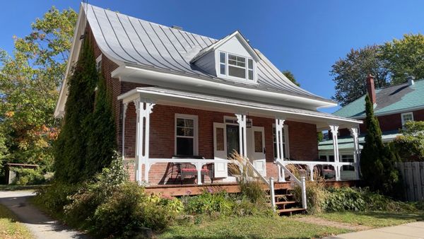 Maison dans un village au coeur du Québec