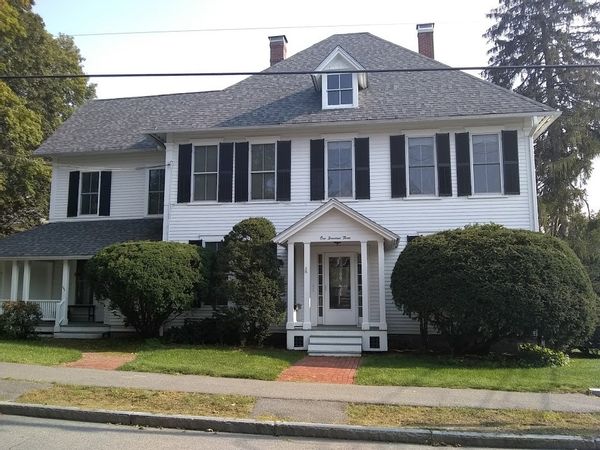 La maison de Reagan and Gilles