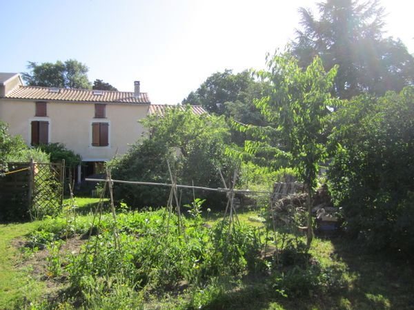 Dispo GP 10-17.08 maison de village avec jardin