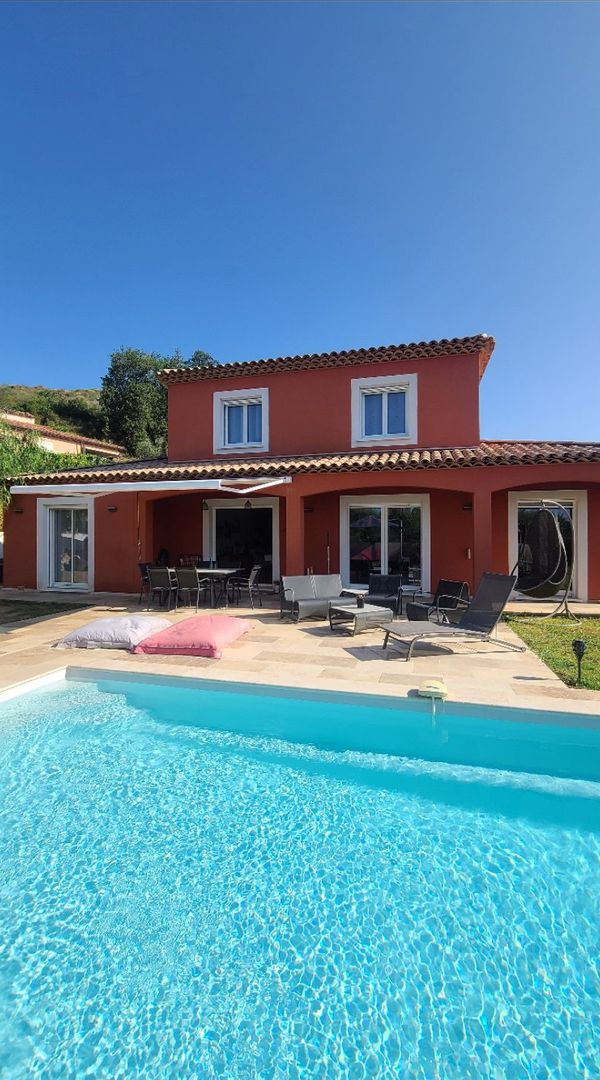 Very beautiful villa near Nice Summer 2026 : 1 family - min 15 days - no parties - no guests