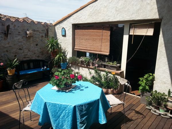 Soleil,  méditerranée, Pyrénées, Espagne..what else?! Top maison et famille made in Sud de France!