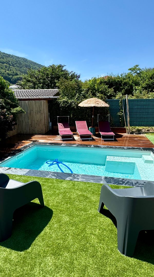 Studio + piscine 13 km Geneva