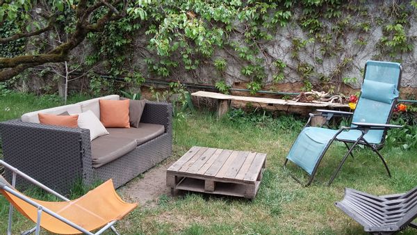 Maison ancienne atypique proche lyon avec jardin