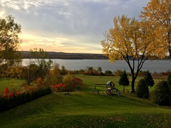 Maison à 15 min de Québec, avec vue sur le fleuve St-Laurent.