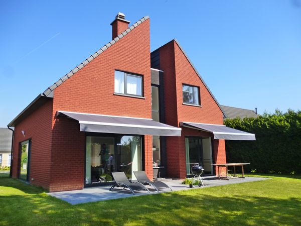 Designed family home with spa. Discover Belgium and Northern France.