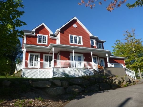 Grande maison familiale dans la belle région des Laurentides
