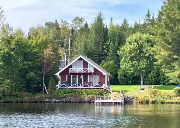 Chalet sur le bord du lac