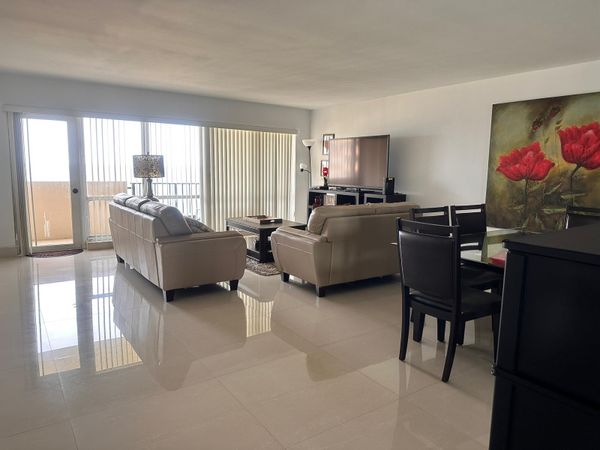 La maison de MariaMercedesyFamilia