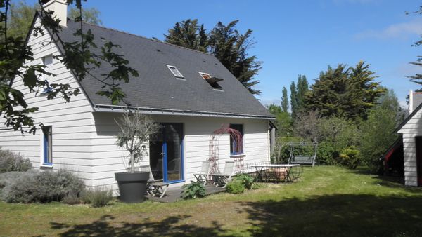 Maison de campagne rustique,300m de la mer, calme, détente,près d'un village typique au style breton