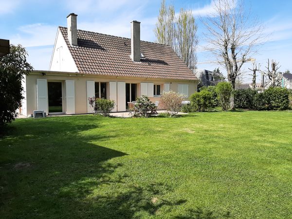 Situé dans le parc naturel de la Haute Chevreuse, pourquoi choisir entre nature et visites sur Paris et Versailles ?