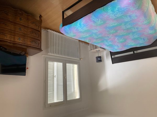 Besoin de vous ressourcer entre volcans et campagne?D’une halte reposante dans un lit douillet ?