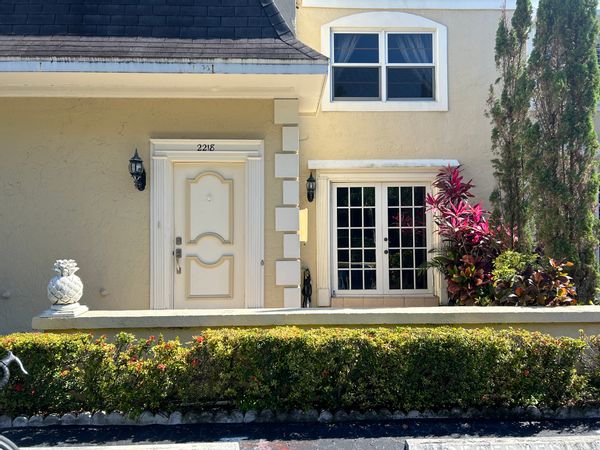 Maison de ville à Hallandale Beach, Floride - pour 2 personnes seulement