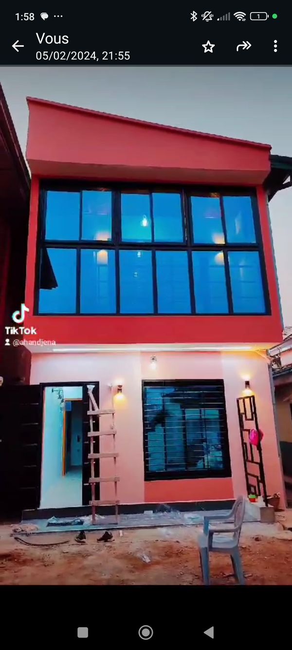 Duplex original, bien équipé dans une petite copro