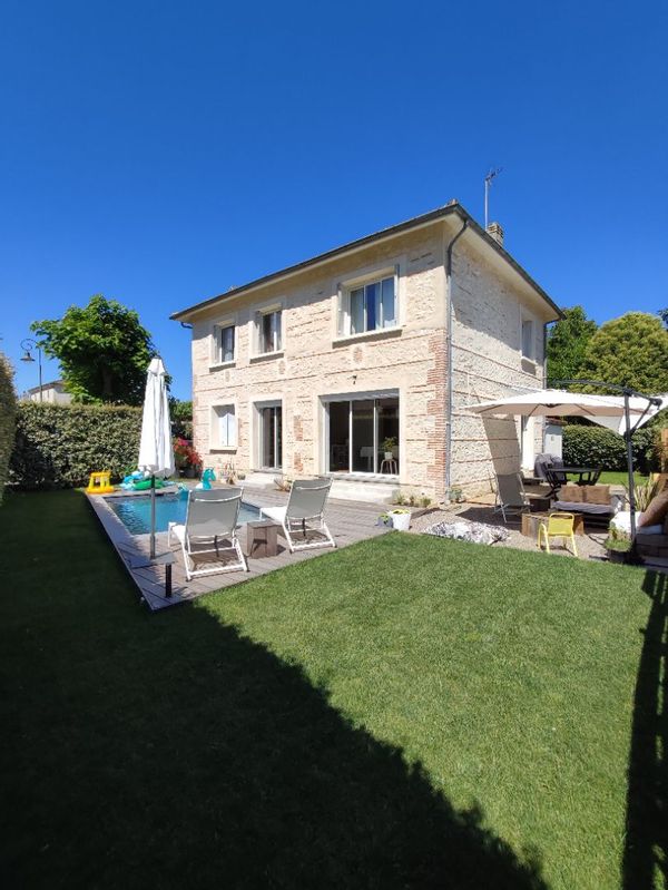 Agen Maison en pierre ville