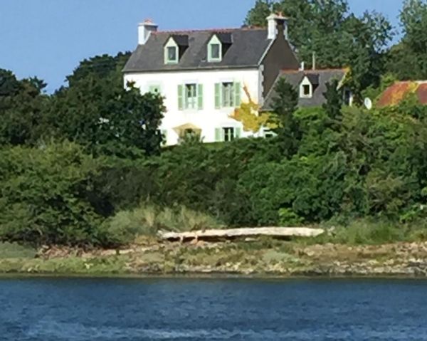 Accessible en train , tout près de Paimpol , la maison de Marie Annick avec vue superbe sur ria
