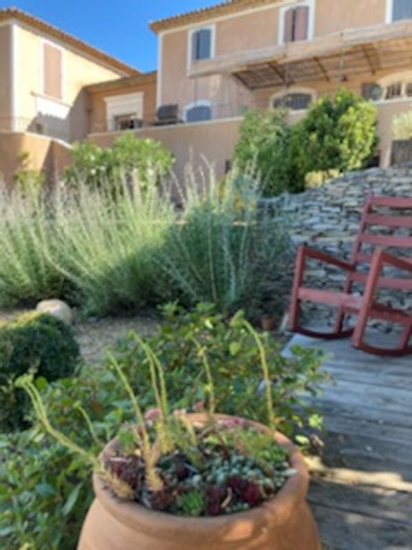 La maison en Provence.  Échanges conclus pour l'été 2026