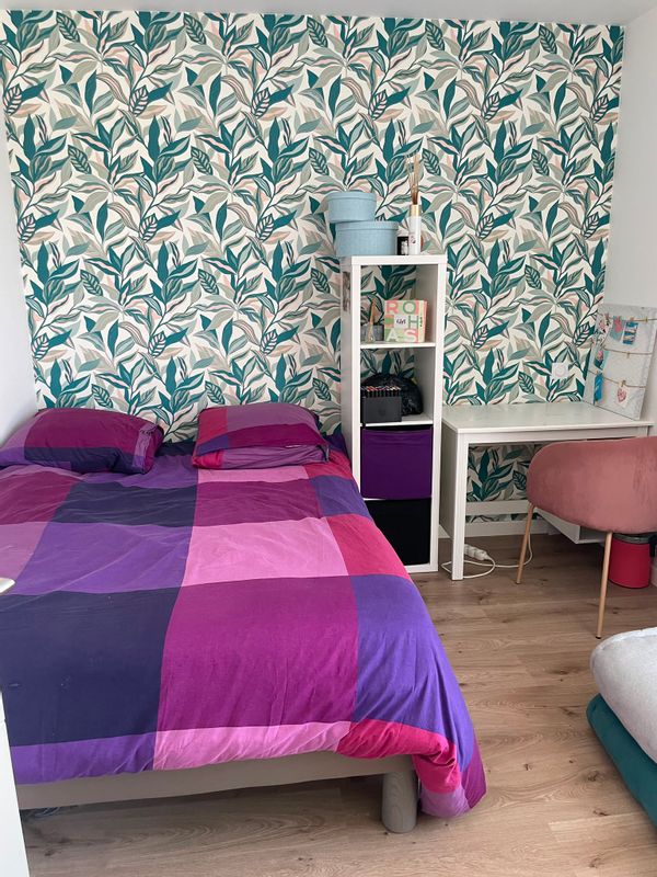 Une  chambre privée  + sdb privée dans un T5  lumineux  , avec 2 terrasses au 5 eme et dernier étage