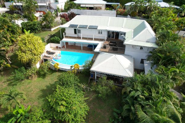 Villa paradisiaque Martinique (Antilles Françaises), piscine, vue mer, 4chambres, toute équipée. Super emplacement.