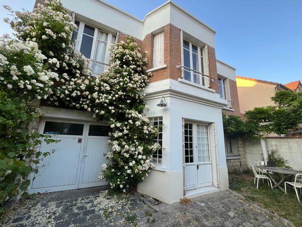 Chambre privée proche du château de Sceaux, à 25 minutes du cœur de Paris