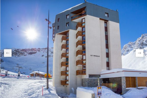 Au pied des pistes