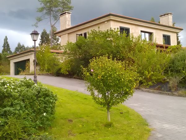 Grande maison avec piscine privée à 10 km de Santiago