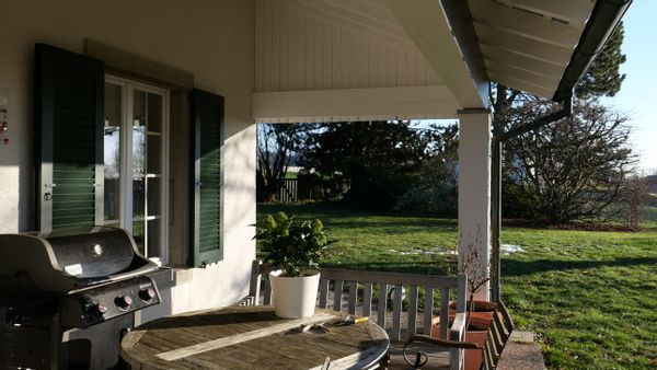 Maison entourée d'un grand jardin sur les hauteurs de Lausanne