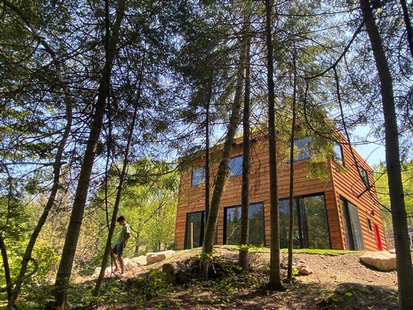 Chaleureux chalet en bord de lac à 1h20 de Montréal