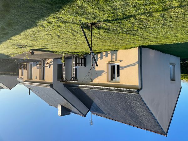 A 4 km de l'océan. A proximité de villes touristiques:Paimpol, Perros-Guirec, Lannion