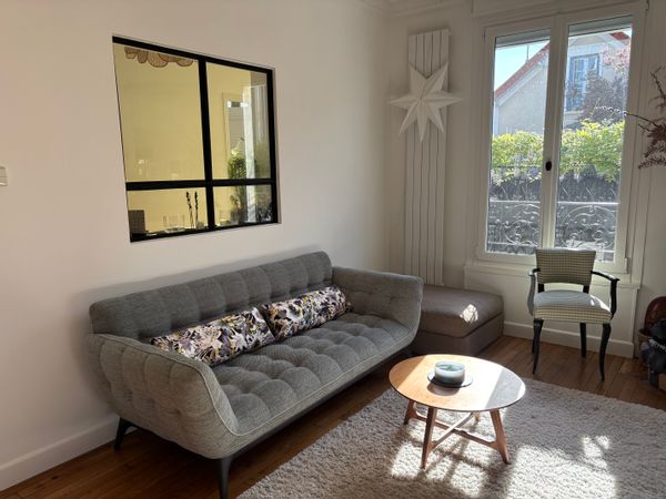 Maison chaleureuse du début du siècle à la gare des Vallées