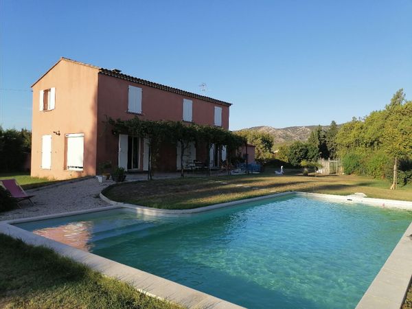 Bastide en Provence au pied du Luberon
