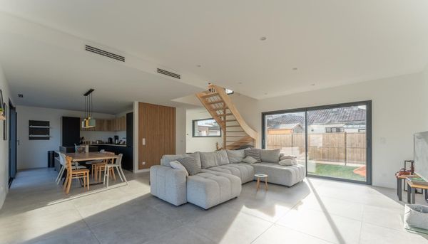 La maison de Emilie: Maison récente et moderne à 2 pas de Bordeaux