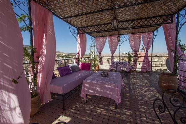 La maison de sanaa rose