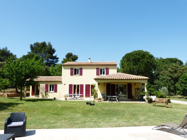 Maison avec piscine au coeur de la Provence